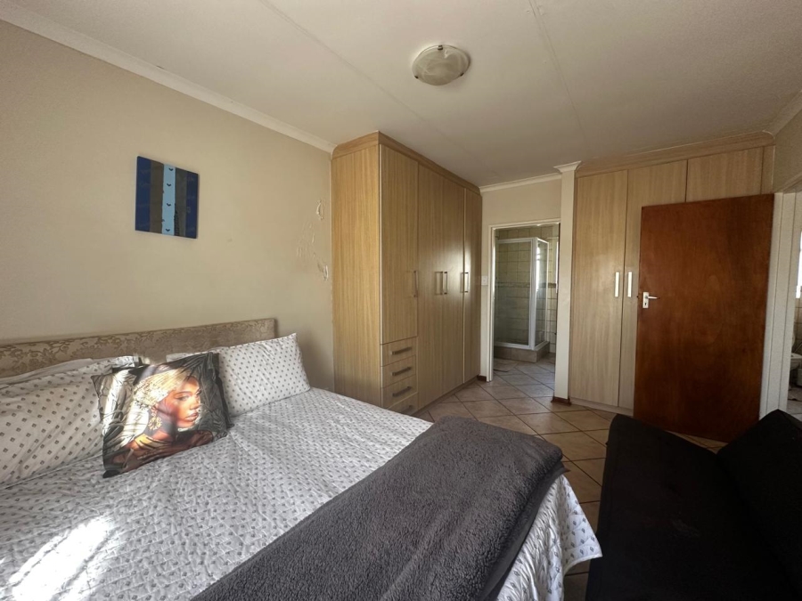 3 Bedroom Property for Sale in Hillside Free State